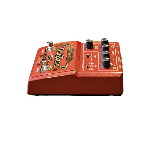 Akai UniBass UB1 Harmonized Bass Distortion
